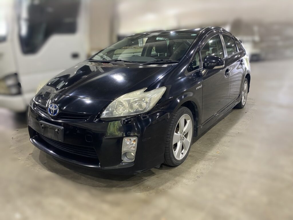 TOYOTA（トヨタ） プリウス Sツーリングセレクション 買取事例 大阪府 14万円